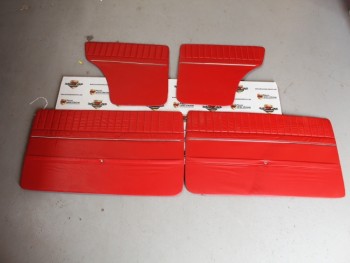 Juego paneles tapizados rojo Seat 127 (2P) antiguo stock